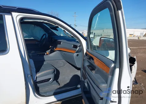 2022 Jeep Grand Wagoneer Series Ii 4X4 from USA, damaged, VIN 1C4SJVFP7NS142431